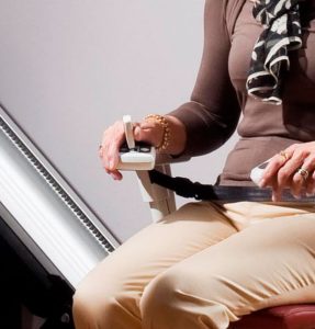 Controlada per Joystick i Comandament a Distància