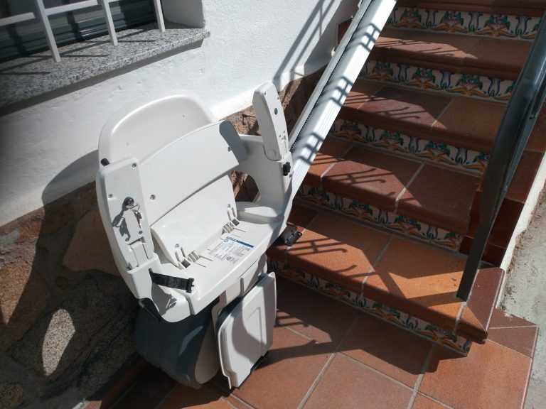 Silla salvaescaleras Homeglide Exterior Canet de Mar