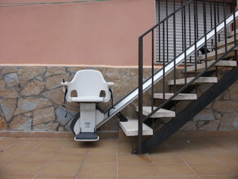 silla-salvaescaleras-homeglide-exterior-creixell-